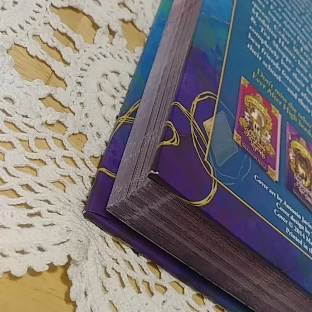 Ever After High Book 3, A Wonderlandiful World, Shannon Hale